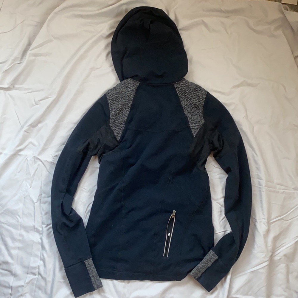 Lululemon Pullover - image 5